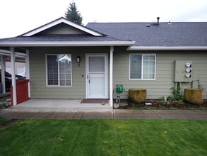 Building Photo - Great 55+ Condo