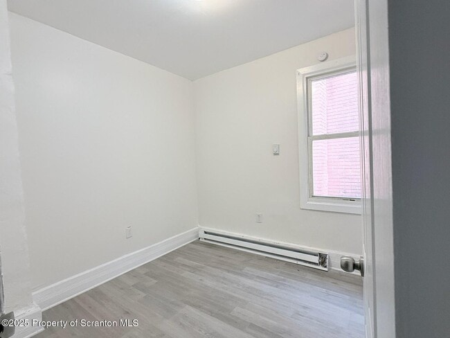 Building Photo - 210-212 Center Ave