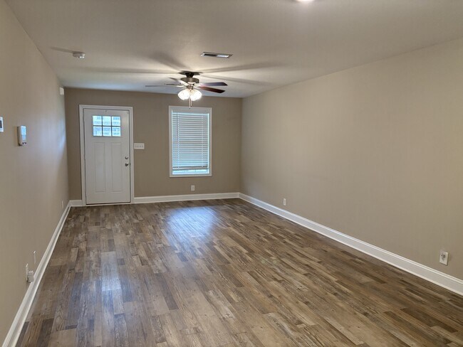 Building Photo - 235 Dugger Dr
