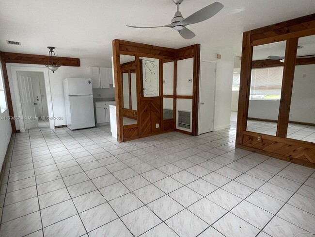 Building Photo - 4420 NW 60th St