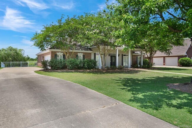 Building Photo - 8318 Chadburn Way