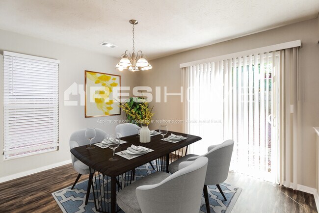 Building Photo - 770 Brittany Ct