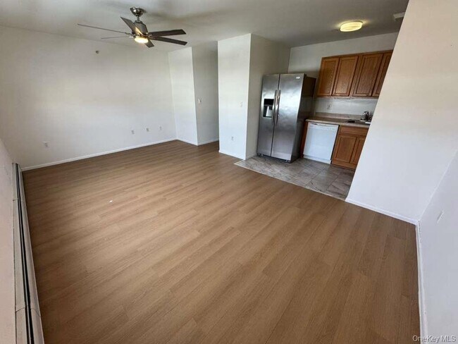 Building Photo - 103 Horizon Ct