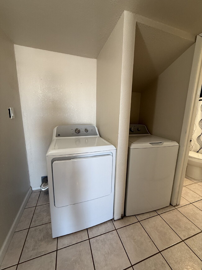 Building Photo - Cozy ranch style two-bedroom one bath home in the heart of Tornillo Texas.  Lease today!