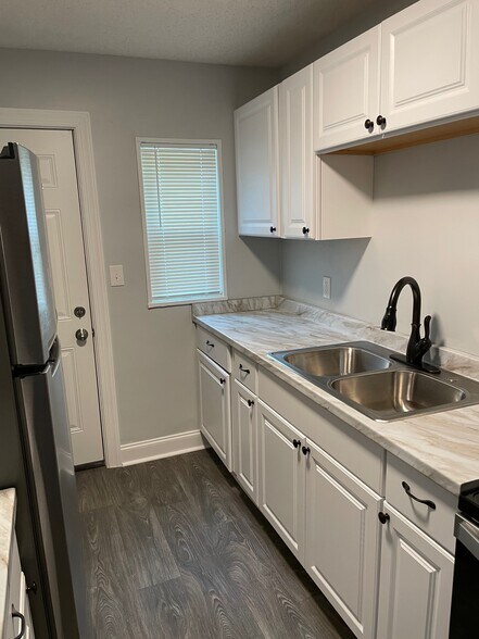 Building Photo - 3415 Gilmer Ct
