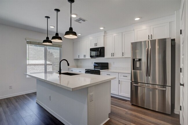 Building Photo - Brand new home! 3 bedroom, 2.5 bathroom in...