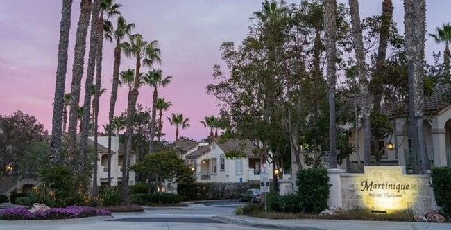 Building Photo - Private Ground-Level Condo in the Heart of Carmel Valley
