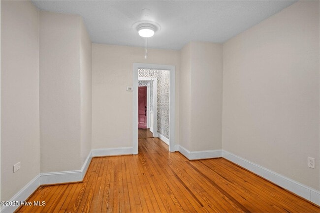 Building Photo - 616 Glenn Ave