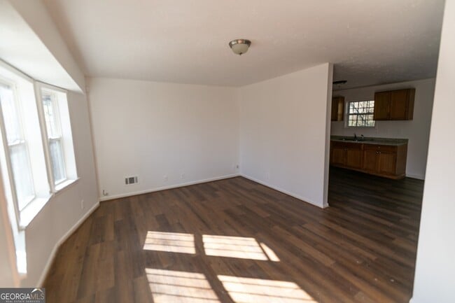 Building Photo - 2761 Rockdale Dr