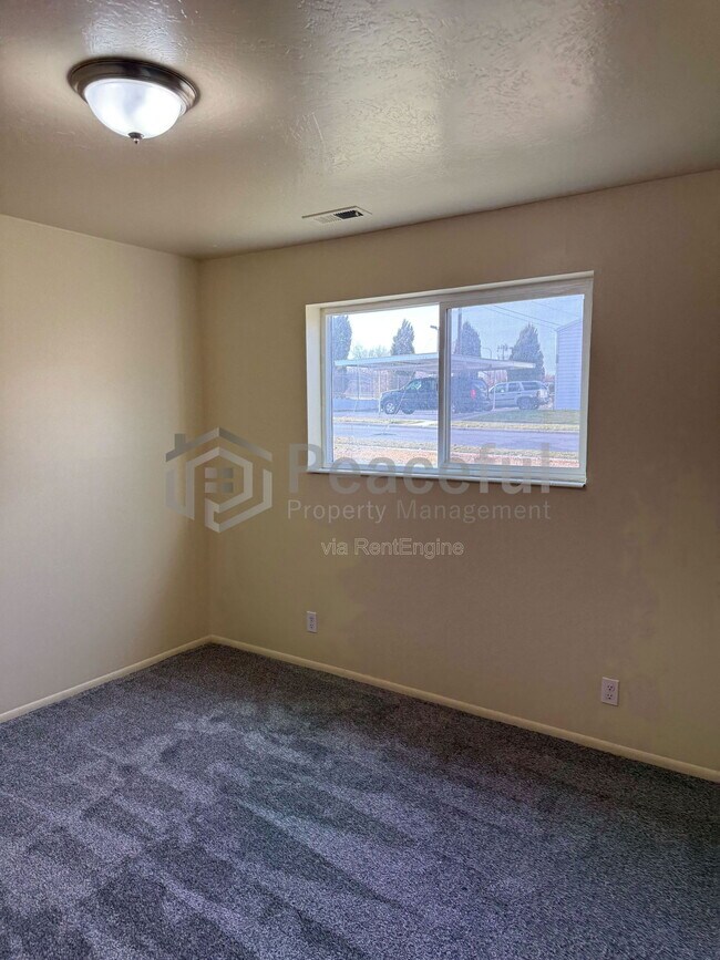 Building Photo - 4693 S Arlington Park Dr