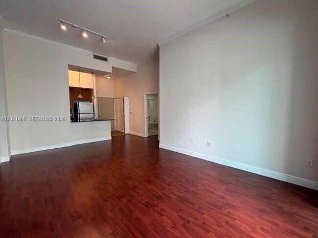 Building Photo - 2000 N Bayshore Dr