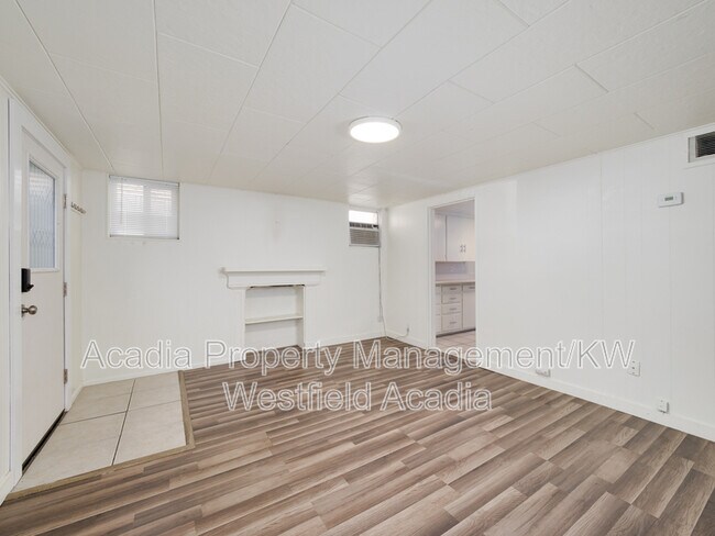 Building Photo - 1067 S 400 E