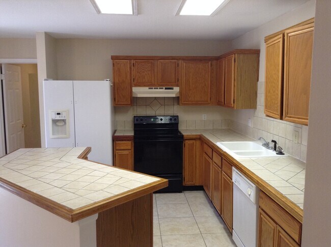 Building Photo - 16703 Coral Glade