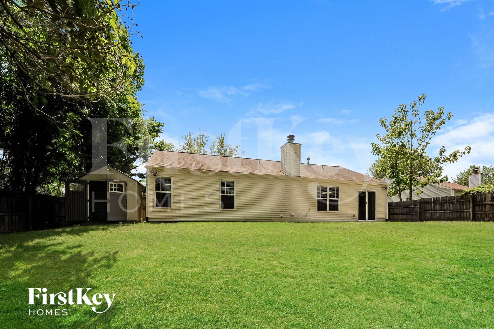 Building Photo - 5255 Hillcrest Glenn Dr