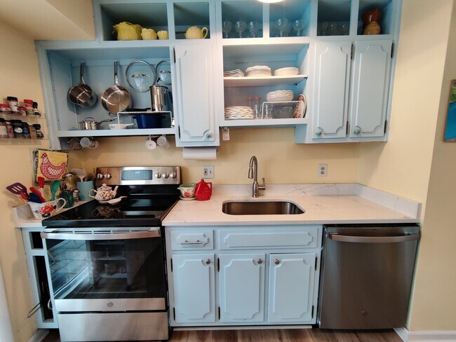 Building Photo - 11106 Del Rio Dr