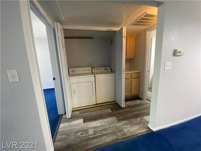 Building Photo - Charming 1-Bedroom Condo in Gated 89128 Co...
