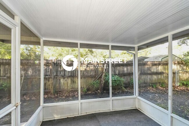 Building Photo - 3 Bedroom Pet-Friendly Home in Jacksonvill...