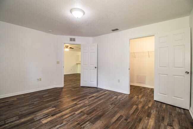 Back Bedroom - 1600 E Hooker St