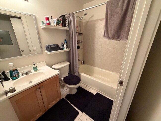 Building Photo - 1017 Jefferson St