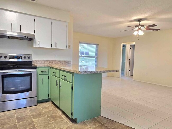 Building Photo - 4158 Sunny View Dr