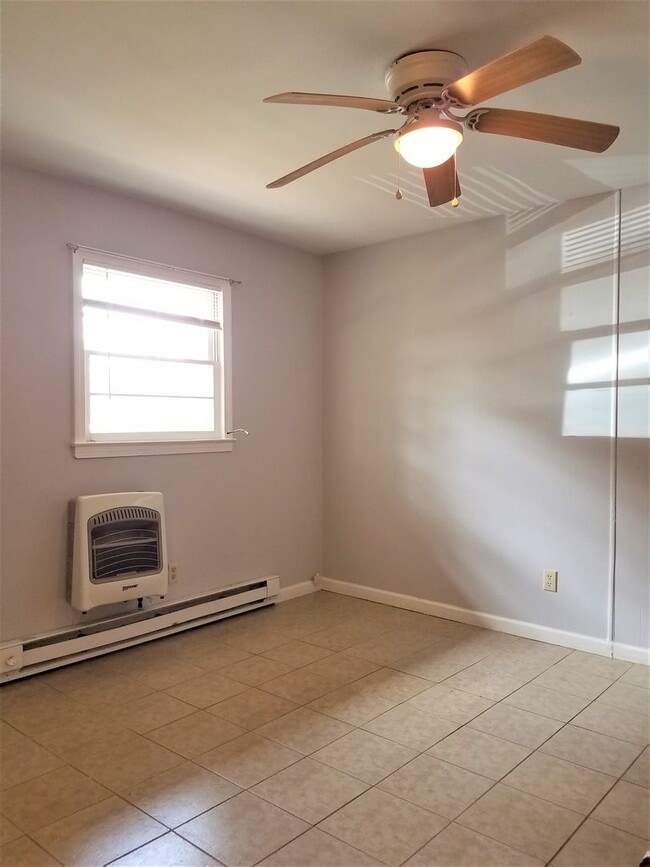 Building Photo - 109 Forest Lake Ln