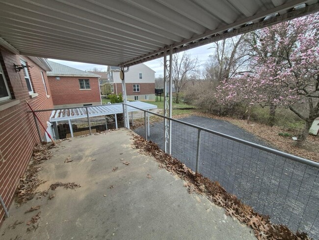 Building Photo - 64 Orphanage Rd