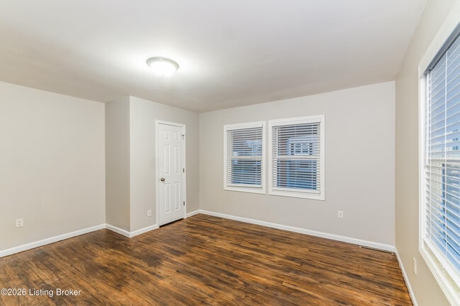 Building Photo - 4034 Franklin Ave