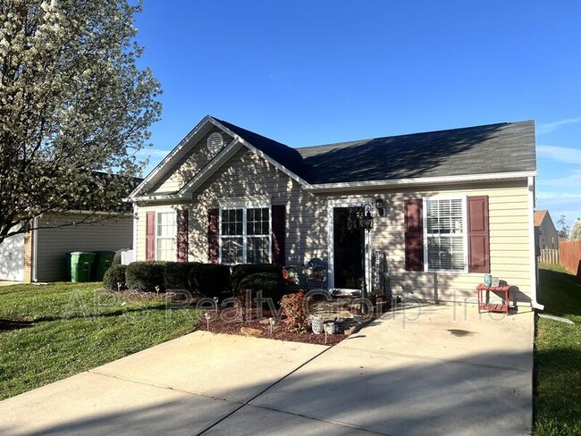 Primary Photo - 788 Bitting Hall Cir
