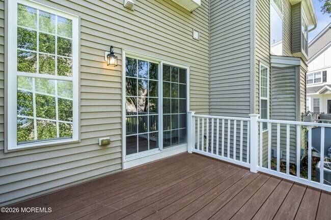 Building Photo - 30 Brookfield Dr
