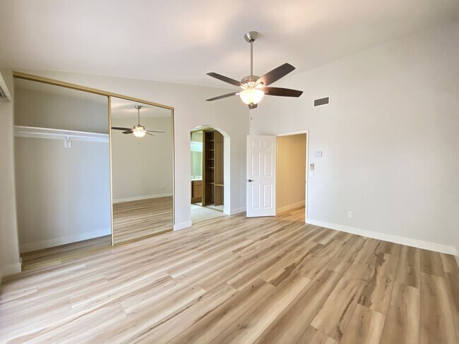 Building Photo - 2620 El Aguila Ln