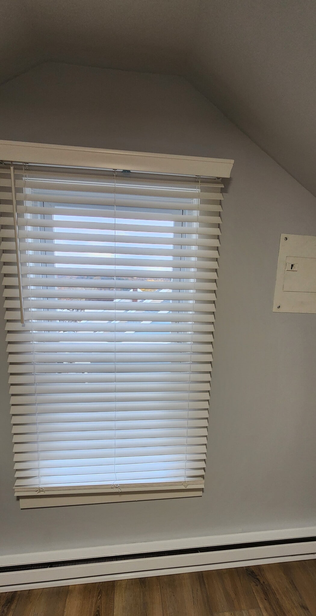 Building Photo - 241 Center Ave