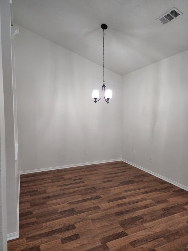 Building Photo - 3118 Rainmont Ln