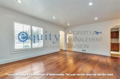 Building Photo - 4858 Viewmont St