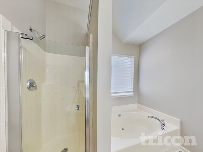 Building Photo - 8847 Twisted Pine Dr