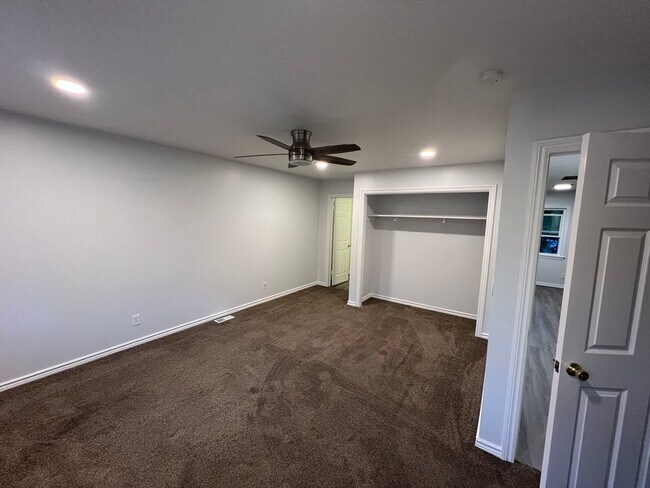 Building Photo - 174 S 600 E