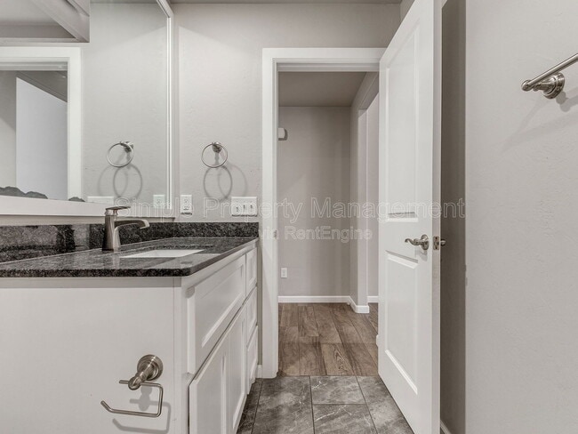 Building Photo - 4013 Palmetto Trail