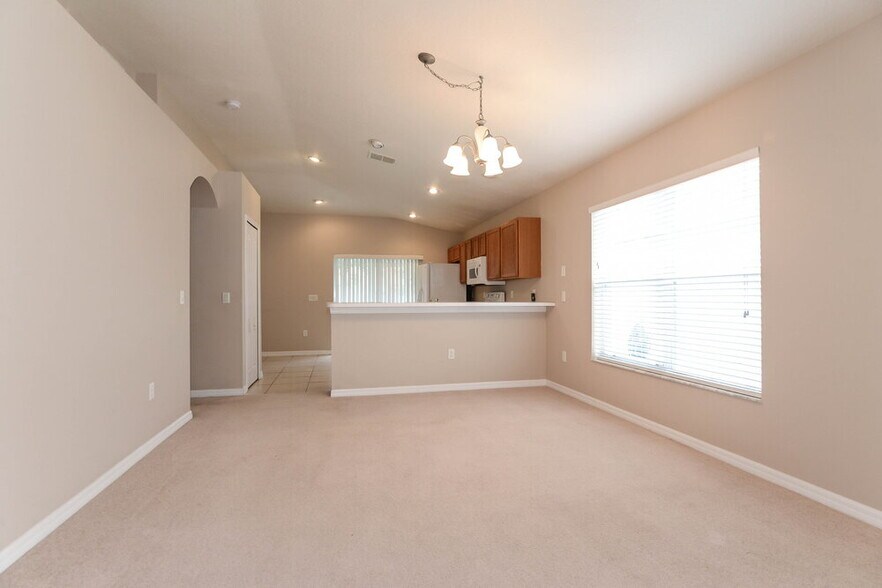 Building Photo - 25924 Terrawood Loop