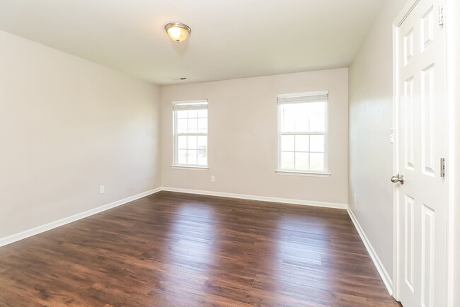 Building Photo - 1148 Aprilia Ln