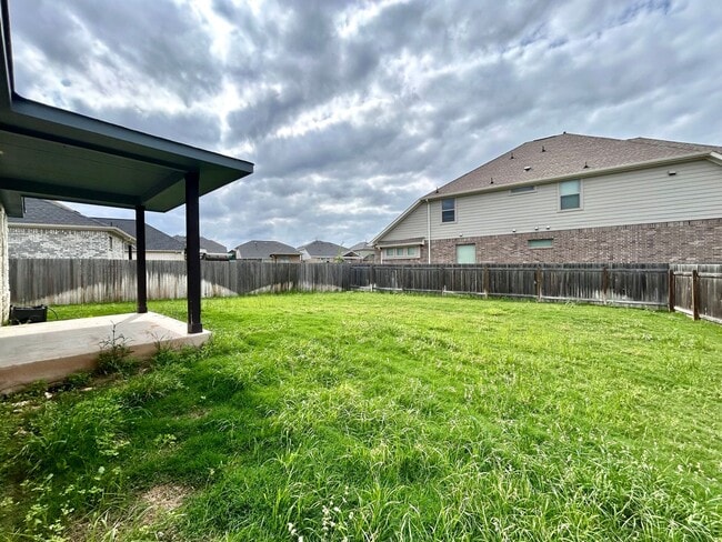 Building Photo - 208 Azalea Spgs Rd