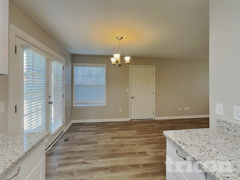 Building Photo - 531 Winning Dr