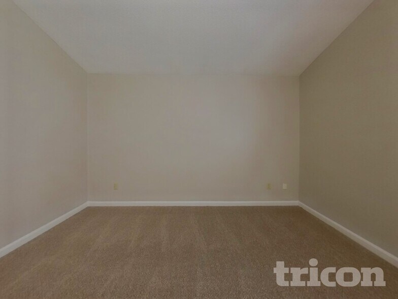 Building Photo - 178 Nicole Dr