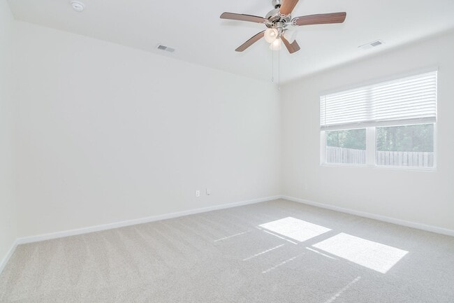 Building Photo - 1115 Sims Dr