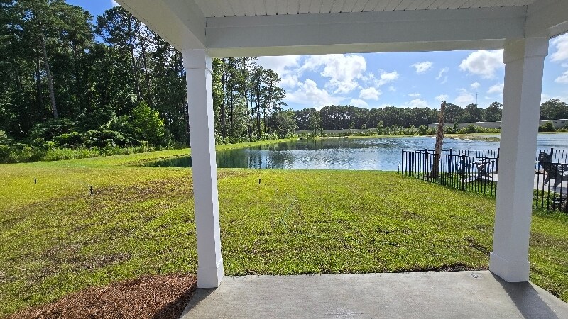 Building Photo - 213 Ladyfish Loop NW