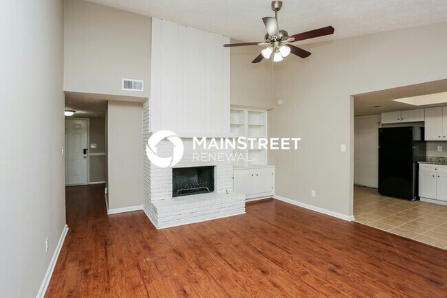 Building Photo - 3 Bedroom Pet-Friendly Home in Lithonia, GA with Main Street Renewal