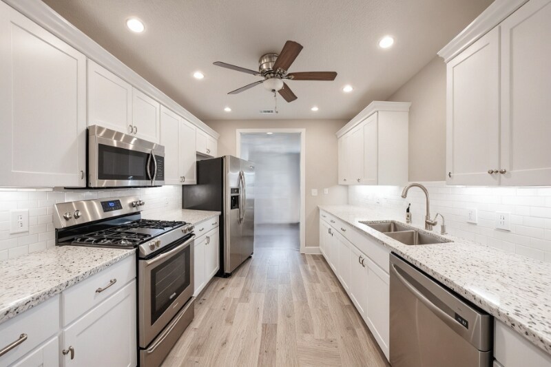 Building Photo - 502 S Pearl St