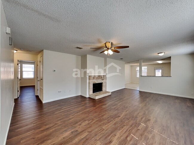 Building Photo - 3062 Limestone Hill Ln