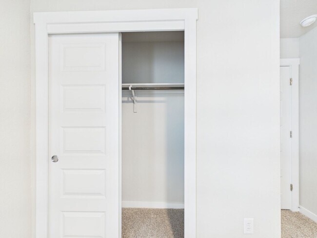 Building Photo - Beautiful Bar W Ranch Home – Hill Country Charm with Modern Comforts