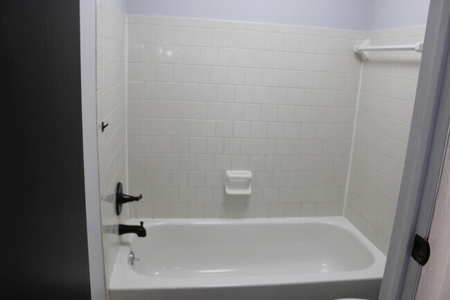 Building Photo - 1823 Worthington Run Dr