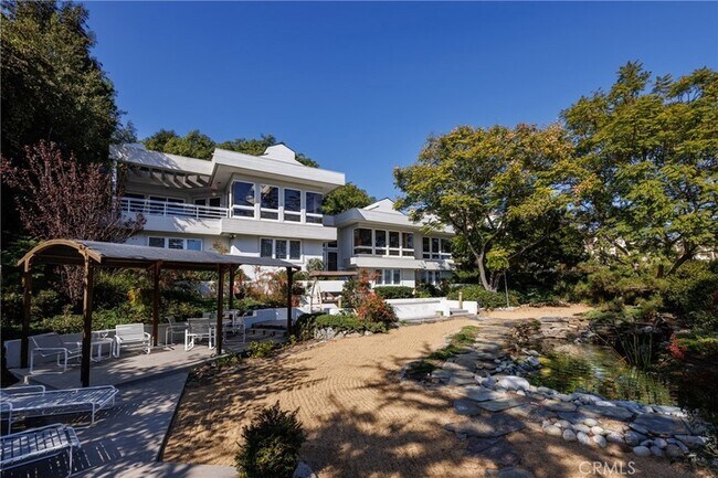 Building Photo - 31561 Peppertree Bend Unit