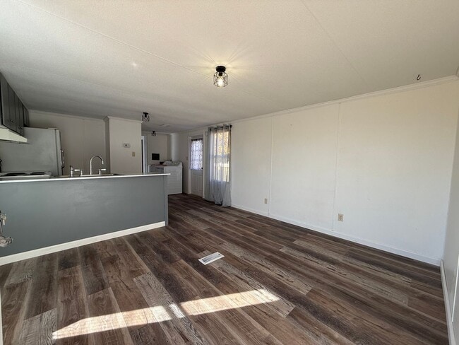 Building Photo - Newly remodeled 2 bedroom 1 bathroom mobile home in Greeneville, TN